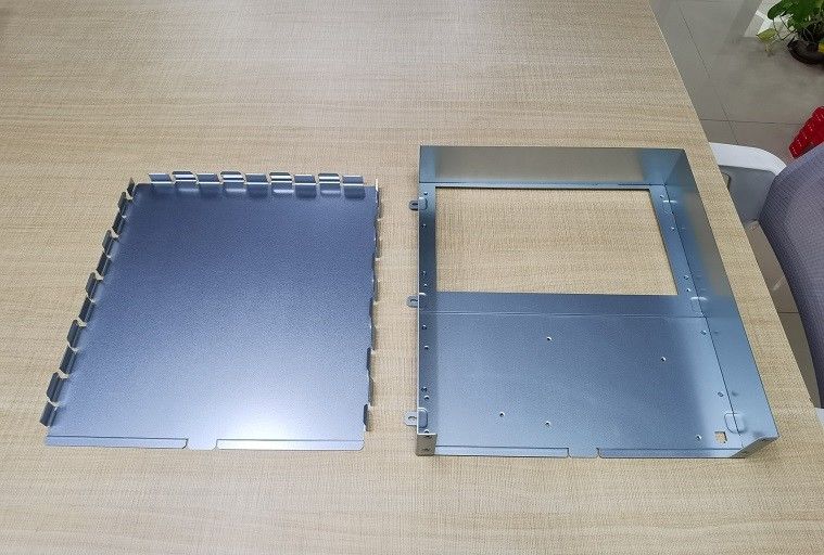 Panel Caixa de controlo eléctrico Casas de metal Câmara de armazenamento de células solares Novo controlador de energia